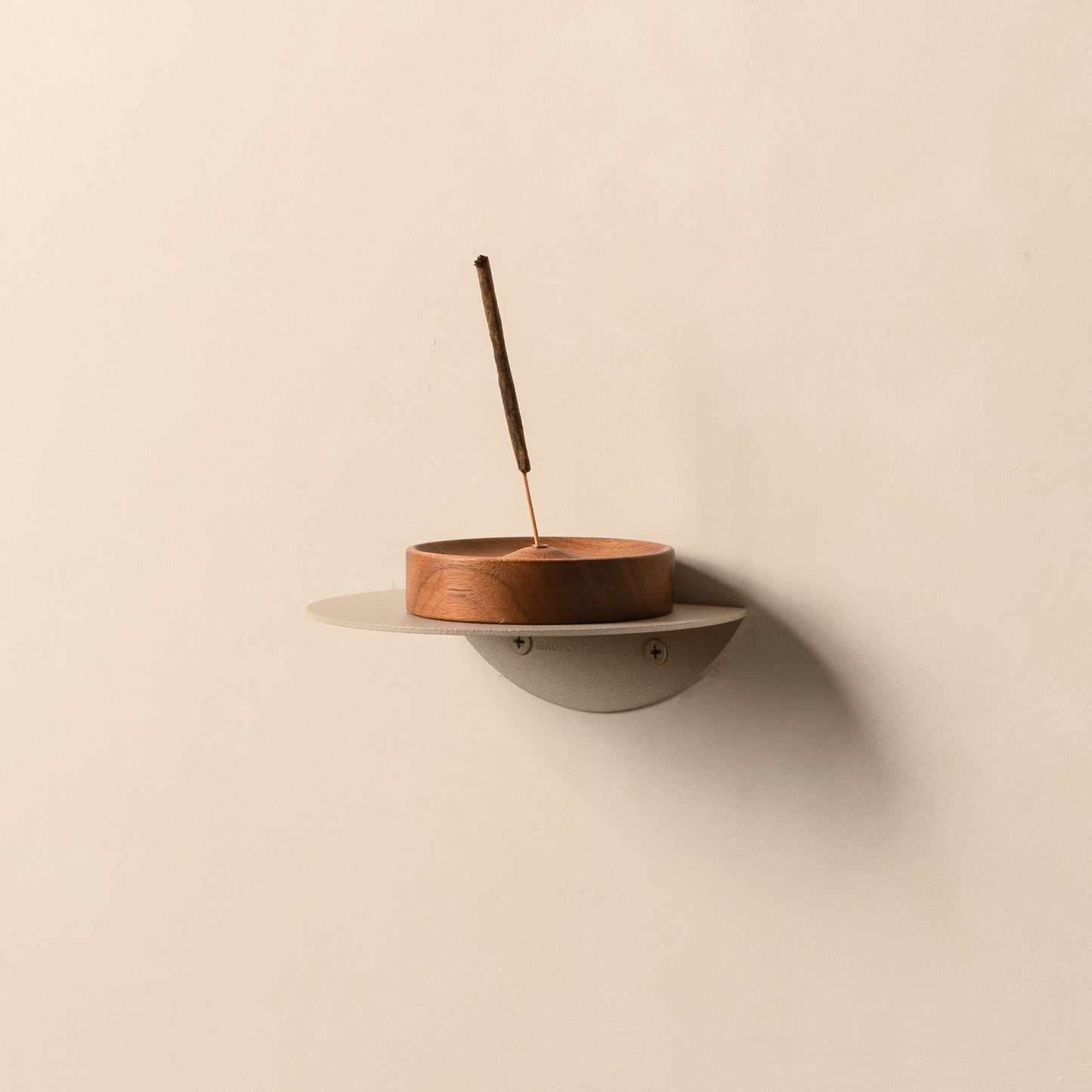 FOLD Round Shelf 150