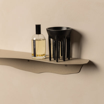 FOLD Wavy Shelf 550
