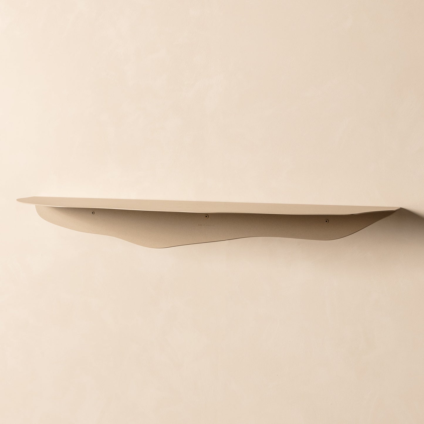 FOLD Wavy Shelf 950